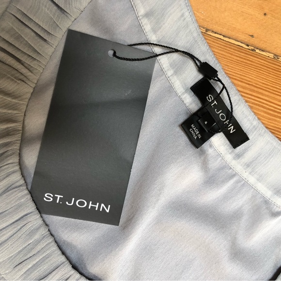 St. John Sleeveless Lined Silk Blouse - Picture 5 of 11